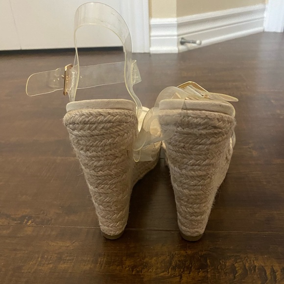 Clear wedges - Picture 3 of 4